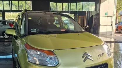 Usata Citroën C3 Picasso Exclusive 92 CV (67 kW) 2011 Verde Monovolume