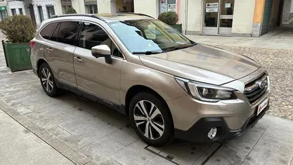 Usata Subaru Outback Premium 175 CV (128 kW) 2018 Station wagon