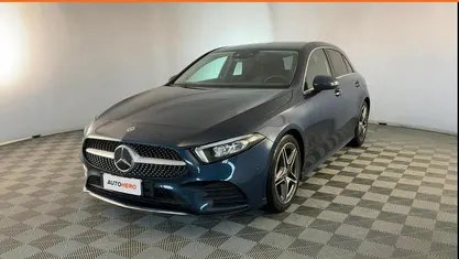 Usata Mercedes A200 Premium 150 CV (110 kW) 2021 Blu Berlina