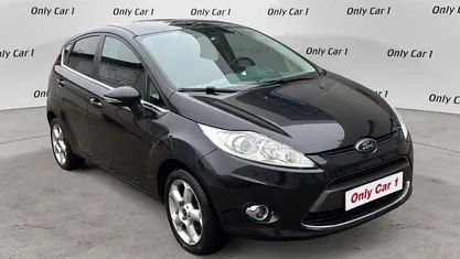 Nero Usata 2011 Ford Fiesta Tre volumi | 3890 € (Ottimo prezzo)