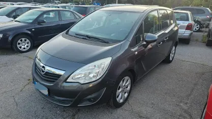 Usata Opel Meriva 95 CV (69 kW) 2012 Grigio Monovolume