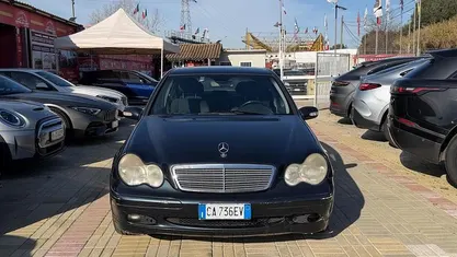 Usata Mercedes C220 Elegance 142 CV (104 kW) 2002 Berlina