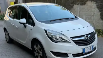 Usata Opel Meriva 95 CV (69 kW) 2016 Bianco Monovolume