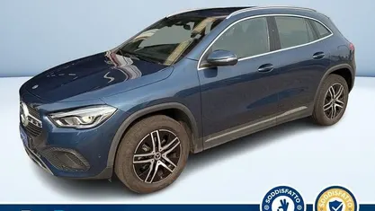 Blu metallizzato Usata 2022 Mercedes GLA200 SUV | 32.900 € (Buon prezzo)