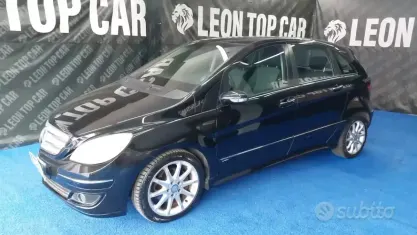 Usata Mercedes B180 140 CV (102 kW) 2008 Nero Monovolume