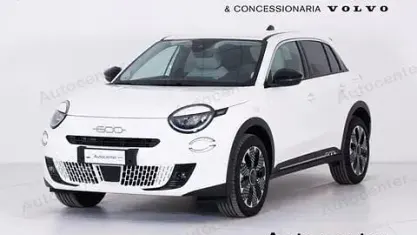 Usata Fiat 600 La Prima 110 CV (80 kW) 2025 Bianco SUV