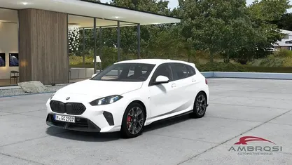 Alpin white pastello Nuova 2025 BMW 116 M Sport Due volumi | 31.000 € (Buon prezzo)