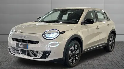 Usata Fiat 600 Pop 145 CV (106 kW) 2025 Verde SUV