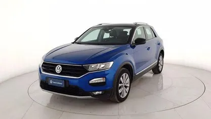 Usata VW T-Roc Style 116 CV (85 kW) 2019 Blu SUV