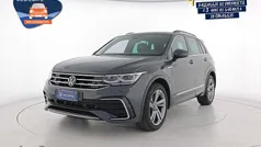 Dolphin grey metallizzato Usata 2023 VW Tiguan R-line SUV | 35.250 € (Buon prezzo)