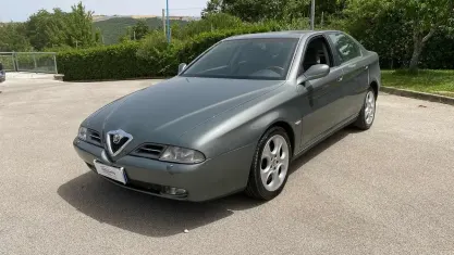 Usata Alfa Romeo 166 136 CV (100 kW) 1999 Grigio Berlina