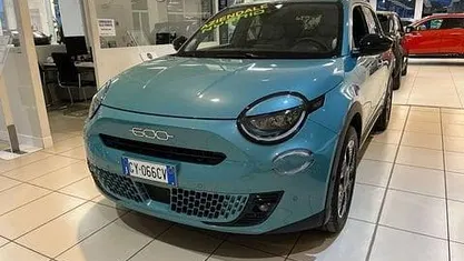 Usata Fiat 600 La Prima 110 CV (80 kW) 2025 Azzurro SUV
