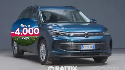 Usata VW Tiguan R-line Plus 150 CV (110 kW) 2025 Nightshade blue SUV