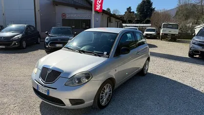 Usata Lancia Ypsilon 77 CV (56 kW) 2011 Utilitaria