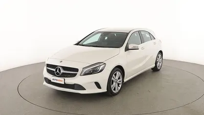 Usata Mercedes A180 110 CV (80 kW) 2018 Bianco
