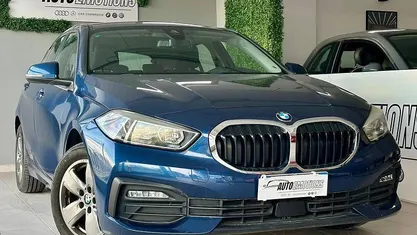 Usata BMW 116 Sport Line 116 CV (85 kW) 2021 Blu Utilitaria