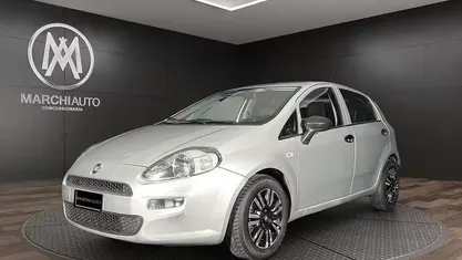 Usata Fiat Punto Street 95 CV (69 kW) 2019 Grigio Berlina