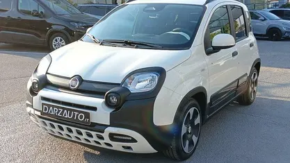 Usata 2025 Fiat Panda Cross Cross Due volumi | 15.700 € (Buon prezzo)