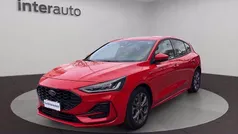 Rosso metallizzato Usata 2023 Ford Focus ST-Line X Tre volumi | 18.490 € (Buon prezzo)