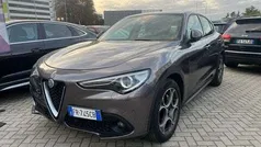 Grigio Usata 2018 Alfa Romeo Stelvio Executive SUV | 22.990 € (Buon prezzo)
