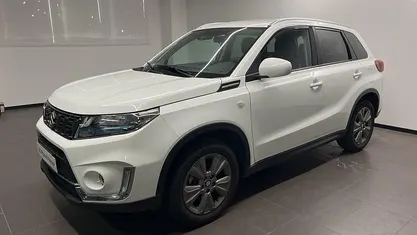 Usata 2023 Suzuki Vitara SUV | 19.800 € (Buon prezzo)