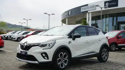 Usata Renault Captur Intens 116 CV (85 kW) 2020 Bianco SUV