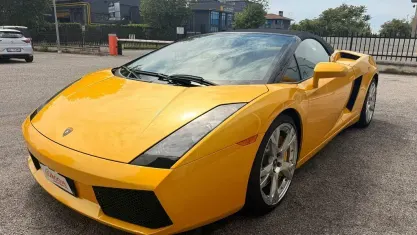 Usata Lamborghini Gallardo 518 CV (380 kW) 2006 Giallo Cabrio