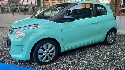 Usata Citroën C1 Shine 72 CV (52 kW) 2019 Verde Utilitaria