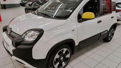 Occasion Fiat Panda Cross Cross Plus 69 ch (50 kW) 2025 Blanc Citadine