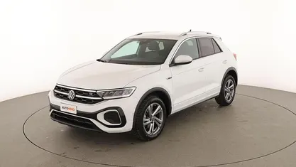 Usata VW T-Roc R-line 116 CV (85 kW) 2023 Bianco SUV