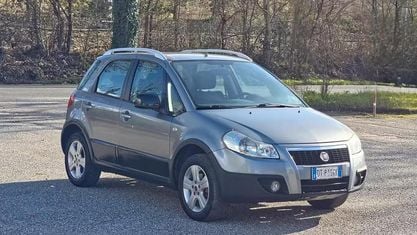 Usata Fiat Sedici 107 CV (78 kW) 2008 Marrone SUV