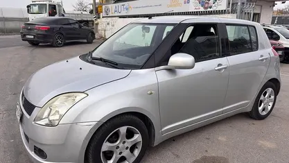 Usata Suzuki Swift 92 CV (67 kW) 2008 Argento Utilitaria