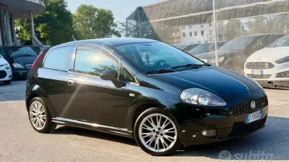 Usata Fiat Grande Punto Sport 120 CV (88 kW) 2009 Nero Utilitaria