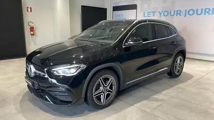 Usata Mercedes GLA180 Premium 115 CV (84 kW) 2022 Nero SUV