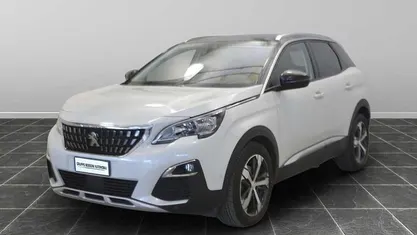 Usata Peugeot 3008 Allure 131 CV (96 kW) 2019 Bianco SUV