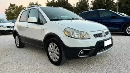Usata Fiat Sedici 135 CV (99 kW) 2011 Bianco SUV