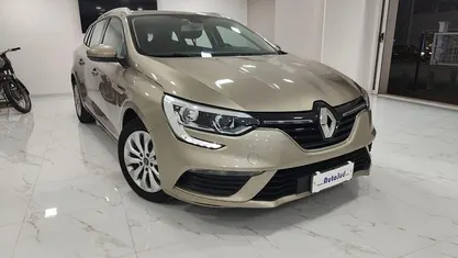 Oro Usata 2019 Renault Mégane GrandTour Station wagon | 8900 € (Ottimo prezzo)