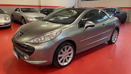 Gray Usata 2008 Peugeot 207 Roland Garros Cabrio | 5990 € (Buon prezzo)