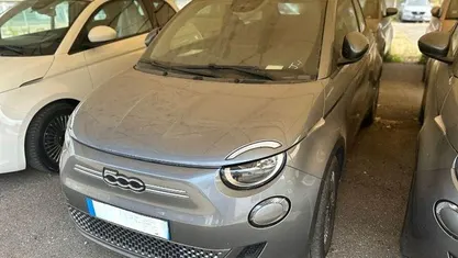 Usata Fiat 500e Icon 42 kW (58 CV) 2022 Cabrio