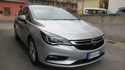 Grigio Usata 2018 Opel Astra Business Station wagon | 7500 € (Ottimo prezzo)