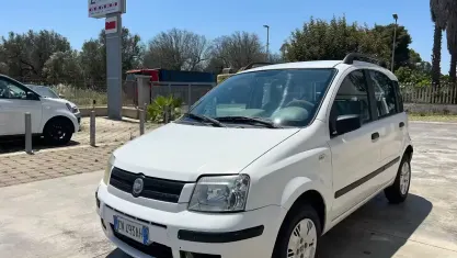 Usata Fiat Panda Dynamic 70 CV (51 kW) 2004 Bianco Utilitaria