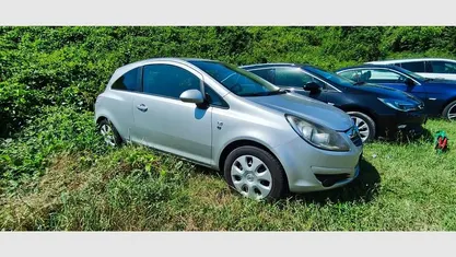 Usata 2011 Opel Corsa Edition Tre volumi | 2400 € (Ottimo prezzo)