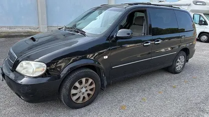 Usata Kia Carnival 144 CV (105 kW) 2005 Nero Monovolume