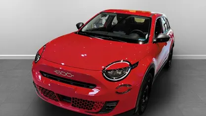 Nouvelle Fiat 600 Pop 101 ch (74 kW) 2025 Bleue SUV