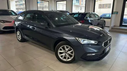 Usata Seat Leon Business 150 CV (110 kW) 2021 Grigio scuro Station wagon