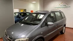 Gray Usata 2004 Opel Zafira Monovolume | 1700 € (Buon prezzo)