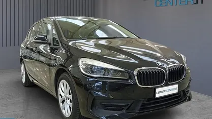 Nero Usata 2021 BMW 225 Active Tourer iPerformance Monovolume | 18.500 € (Buon prezzo)