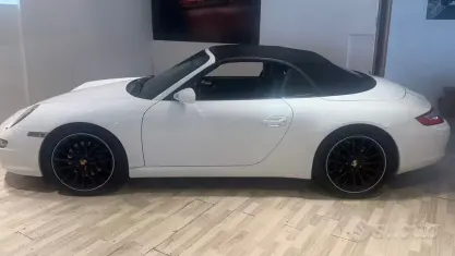 Usata Porsche 997 325 CV (239 kW) 2007 Bianco Cabrio