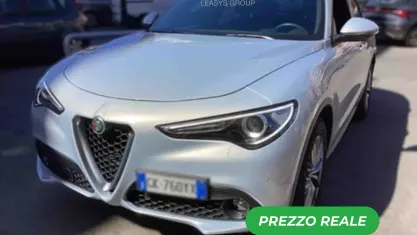 Usata Alfa Romeo Stelvio 190 CV (139 kW) 2022 Grigio SUV