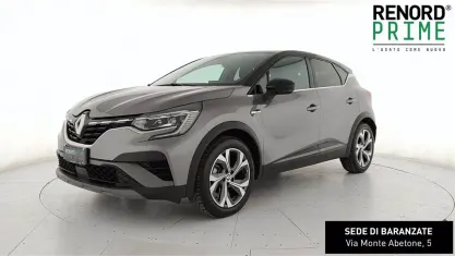 Usata Renault Captur RS Line 143 CV (105 kW) 2022 Grigio cenere SUV